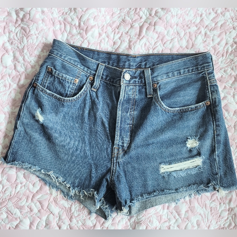 LEVI'S Cutoff Denim Women's Shorts